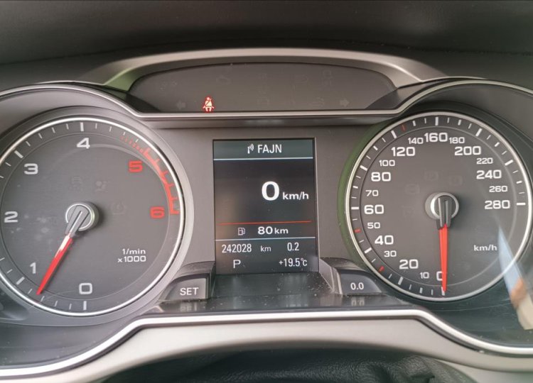 Audi A4 Avant, 3,0 TDi Pravi. Servis,150Kw