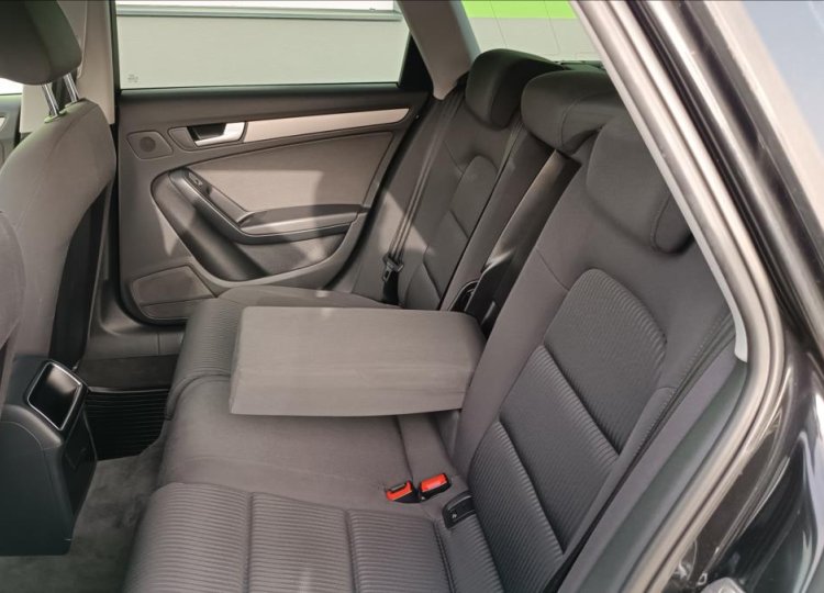 Audi A4 Avant, 3,0 TDi Pravi. Servis,150Kw