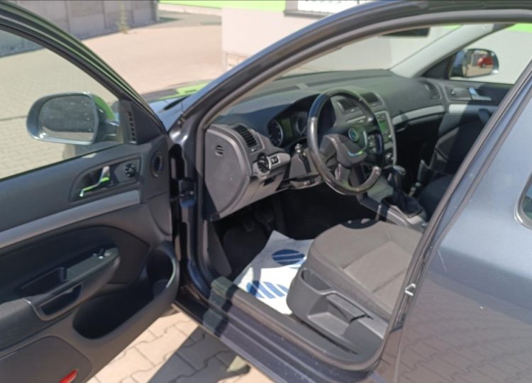 Škoda Octavia, 1,2 TSI 2x ALU kola, KLIMA