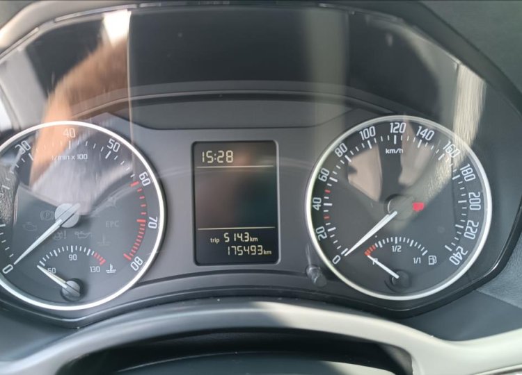 Škoda Octavia, 1,2 TSI 2x ALU kola, KLIMA