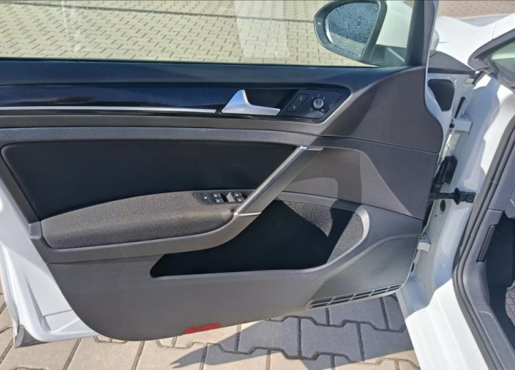 Volkswagen Golf, 2,0 TDi 1. Majitel, ČR, 110kW
