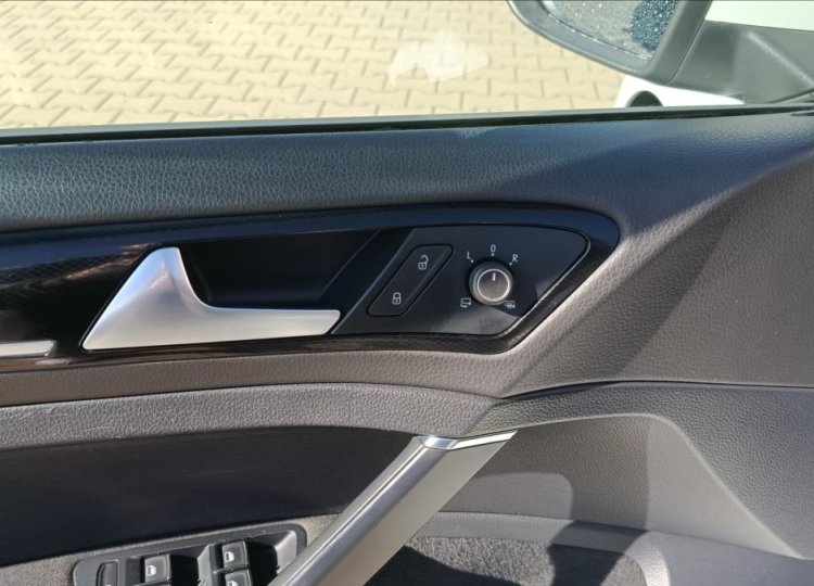 Volkswagen Golf, 2,0 TDi 1. Majitel, ČR, 110kW