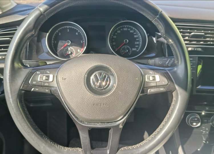 Volkswagen Golf, 2,0 TDi 1. Majitel, ČR, 110kW