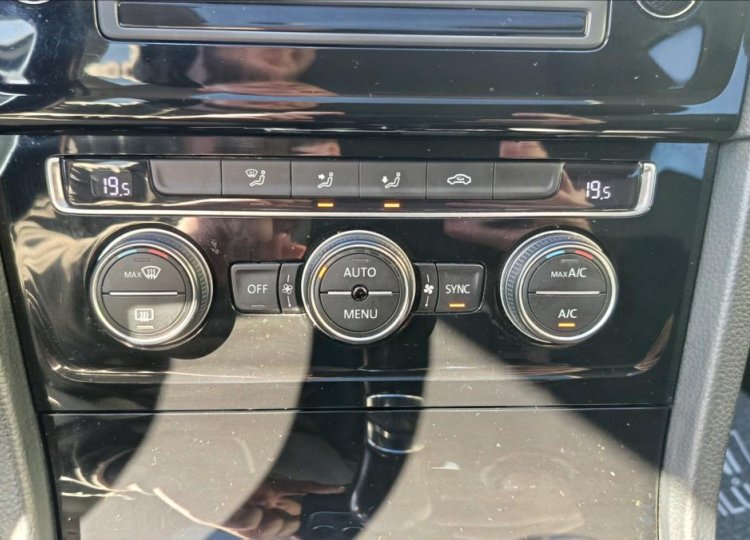 Volkswagen Golf, 2,0 TDi 1. Majitel, ČR, 110kW