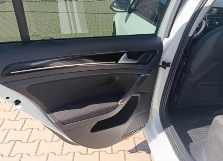 Volkswagen Golf, 2,0 TDi 1. Majitel, ČR, 110kW