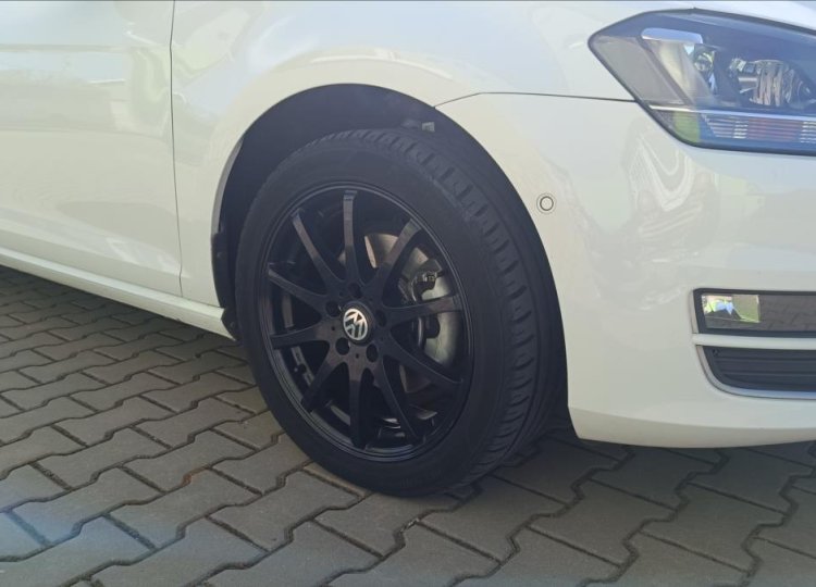 Volkswagen Golf, 2,0 TDi 1. Majitel, ČR, 110kW
